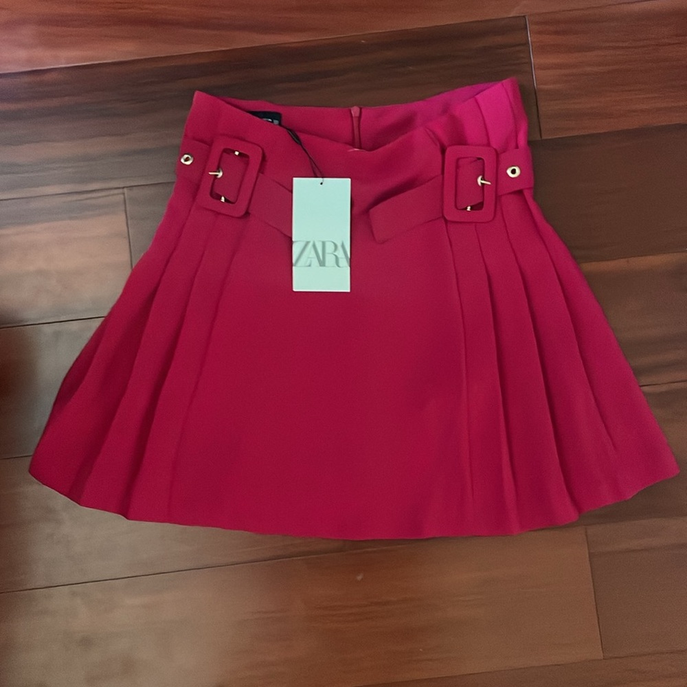NEW ZARA PLEATED BUCKLED MINI SKIRT RASPBERRY 9878/092 NWT - Picture 5 of 16